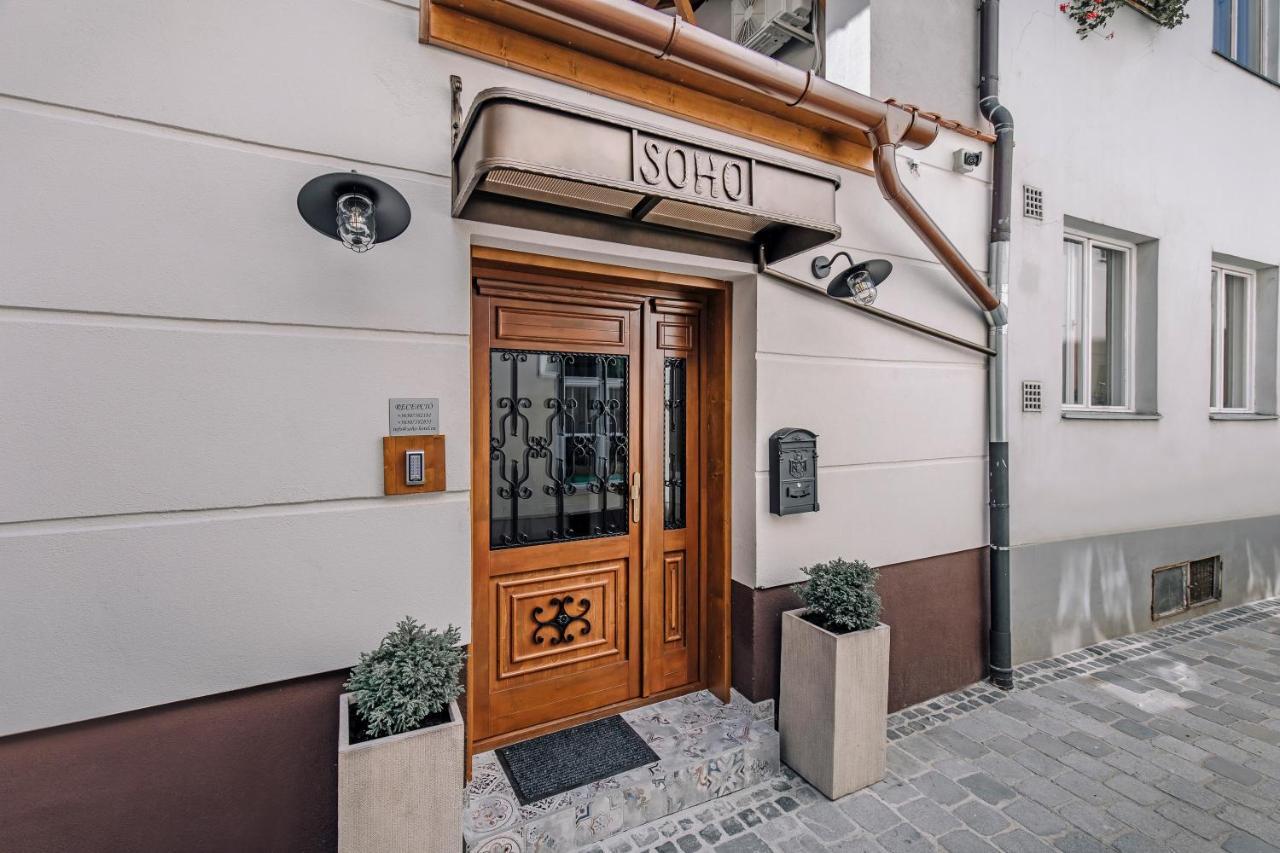 Soho Apartmanház Győr Esterno foto