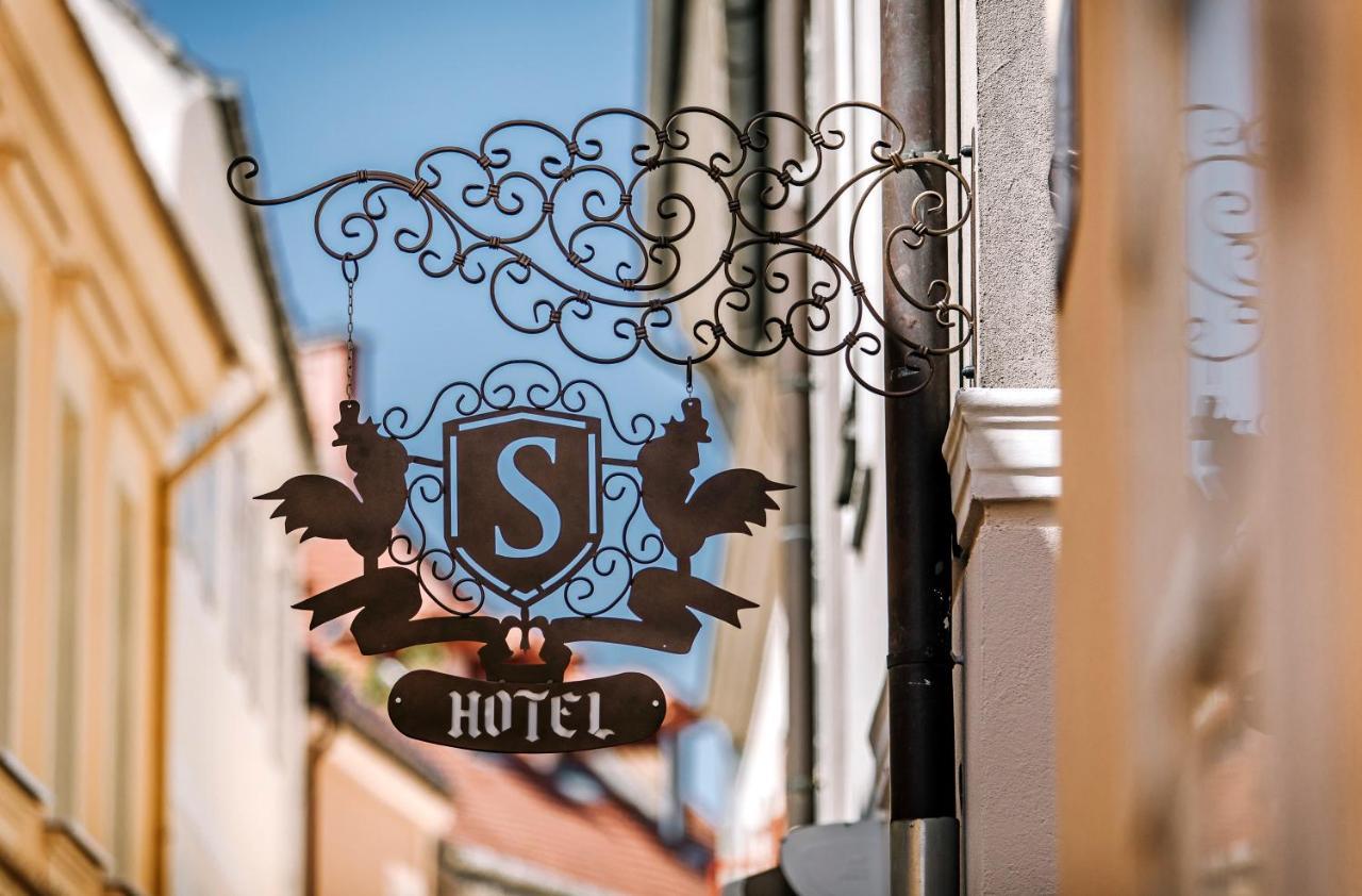 Soho Apartmanház Győr Esterno foto