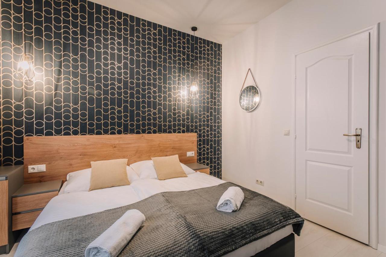 Soho Apartmanház Győr Esterno foto