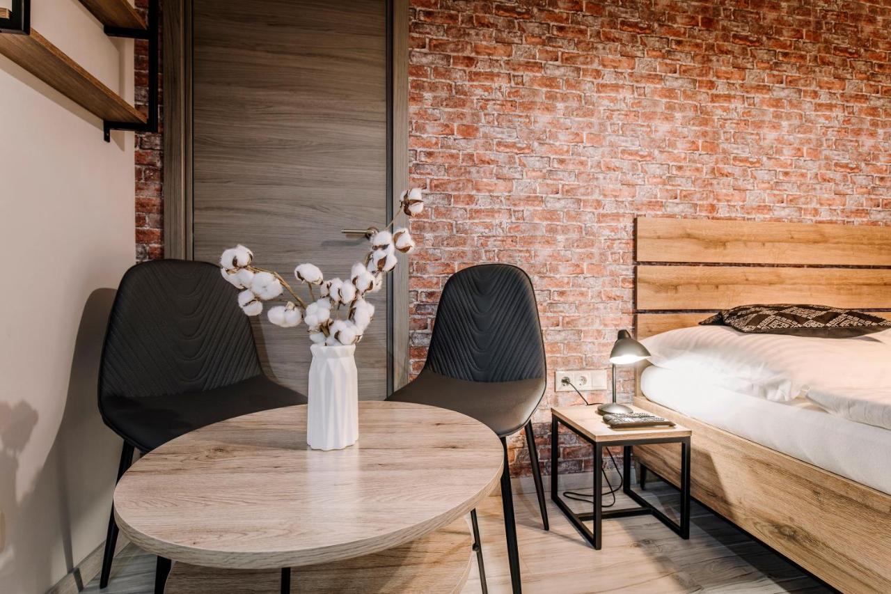 Soho Apartmanház Győr Esterno foto